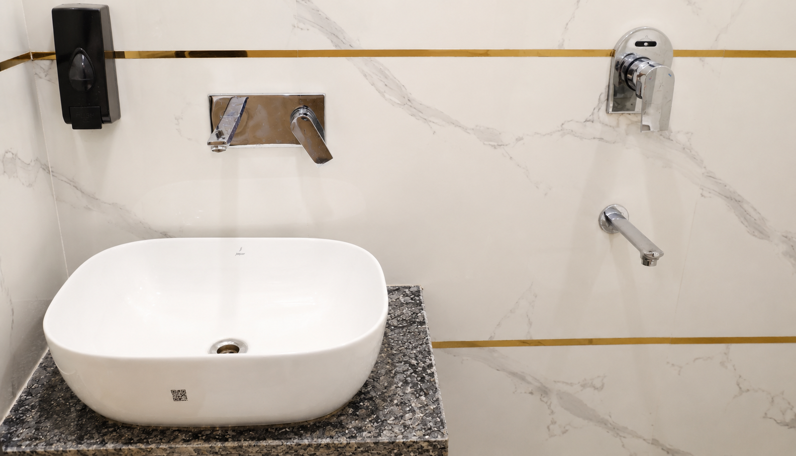 Modern Bathroom